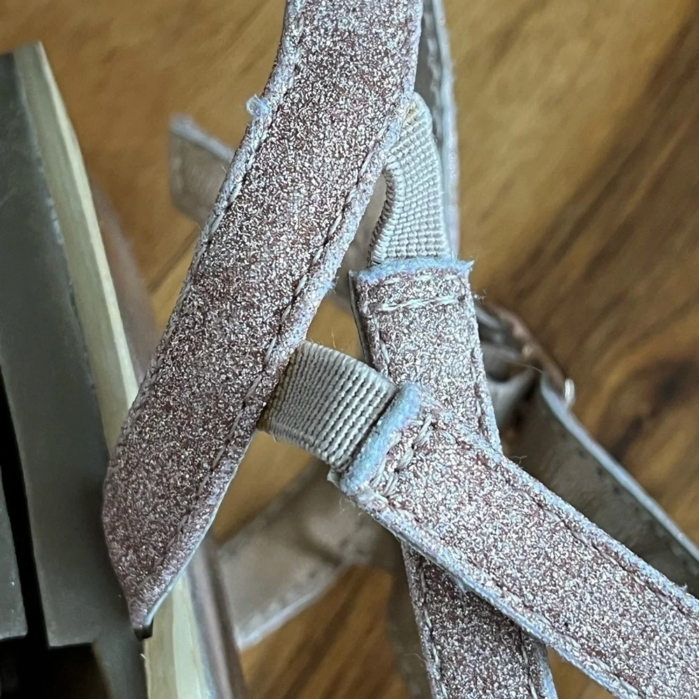 Stuart Weitzman Girls Rose Gold glitter, NEW
